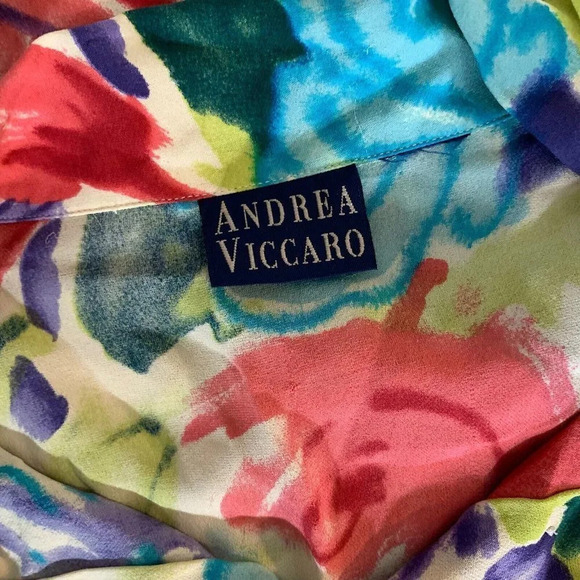 Andrea Viccaro Colorful Floral Blouse Collared Button Up Watercolor Lightweight - Picture 6 of 6
